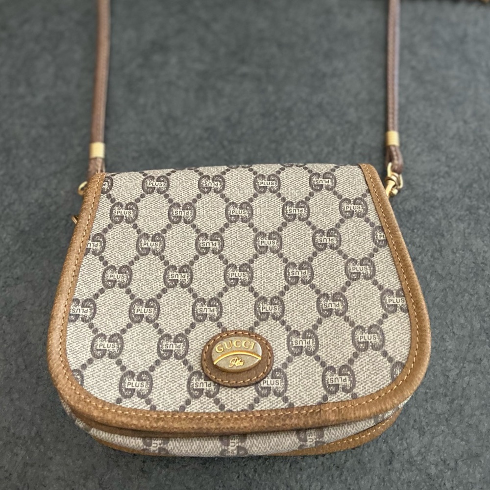 Authentic Gucci Vintage Crossbody Bag